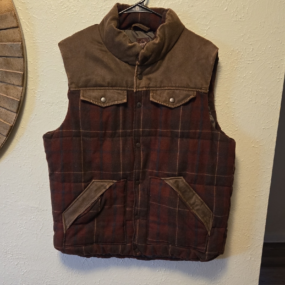 RedHead Men's Brown and Red Plaid Vest